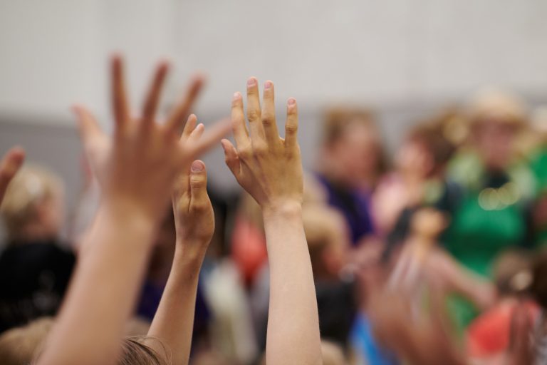 Mehr über den Artikel erfahren Mitbestimmung digital - AULA