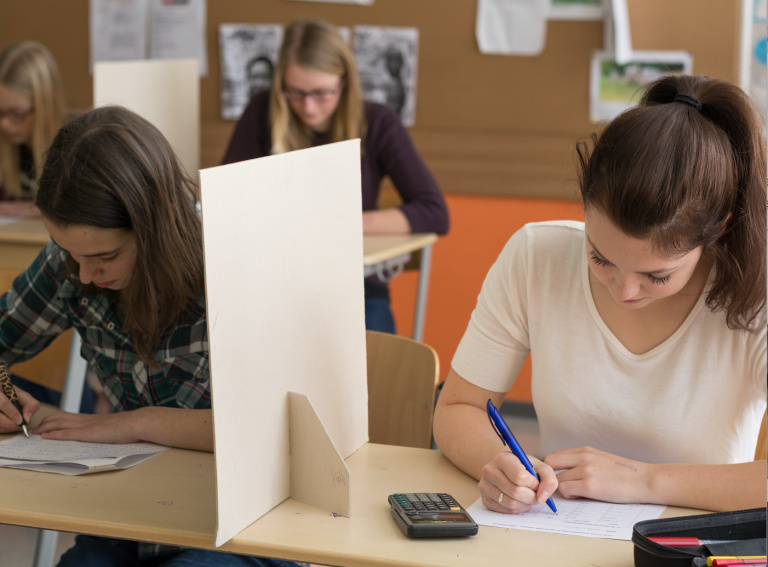Mehr über den Artikel erfahren Digitales Prüfungsarchiv Hamburg online
